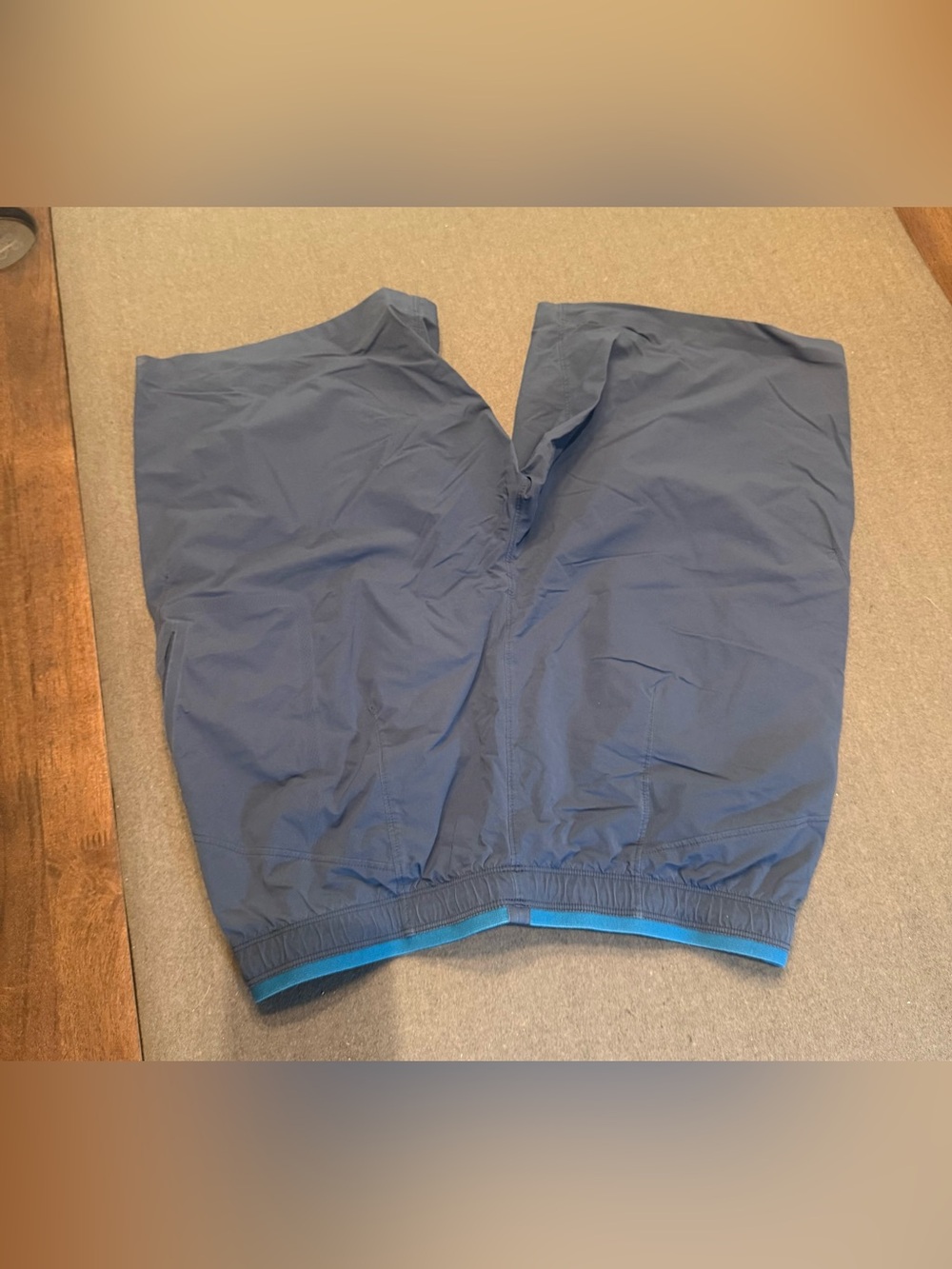 Men's Active Shorts - Picture 2 of 3